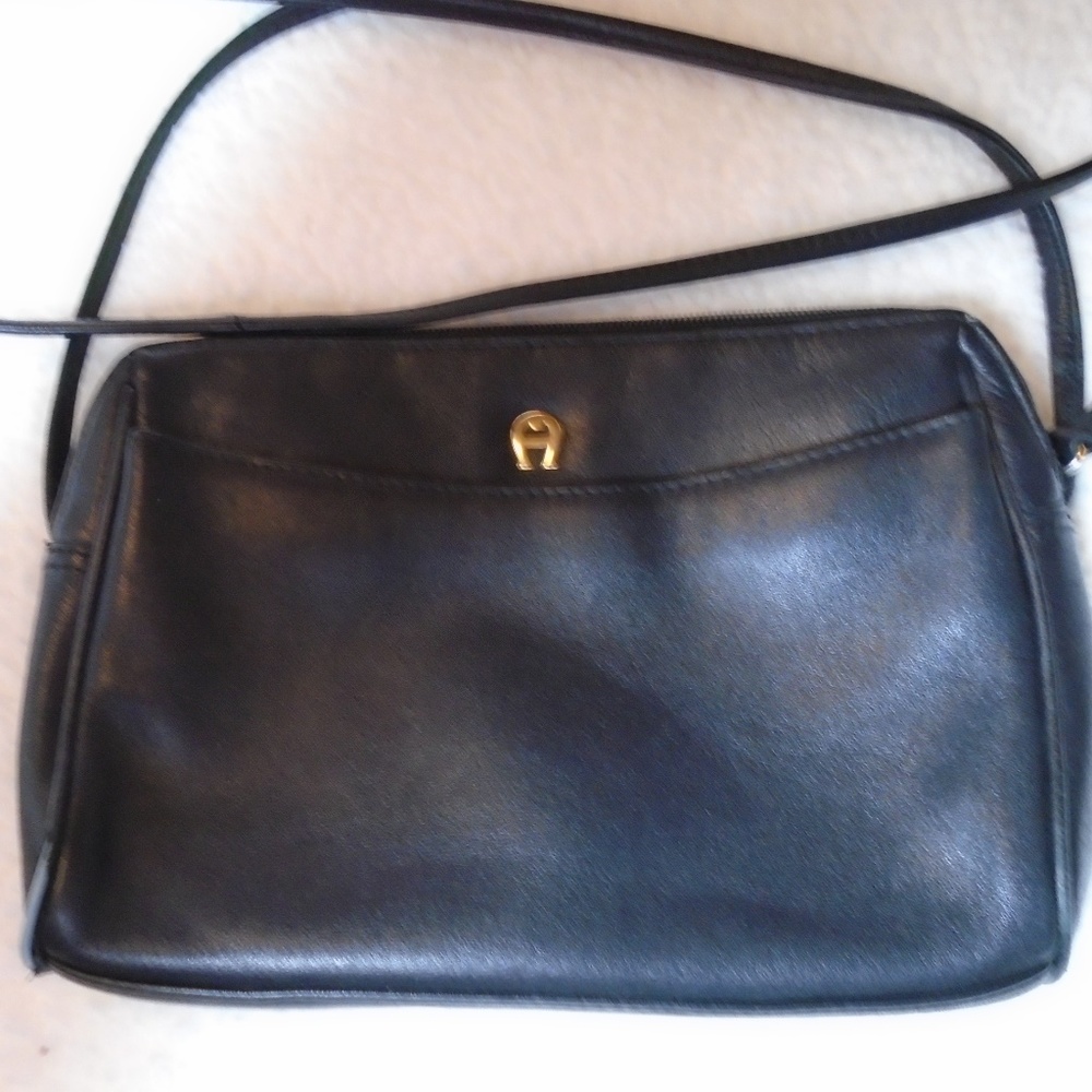 Etienne Aigner Black Leather Purse/Crossbody Bag